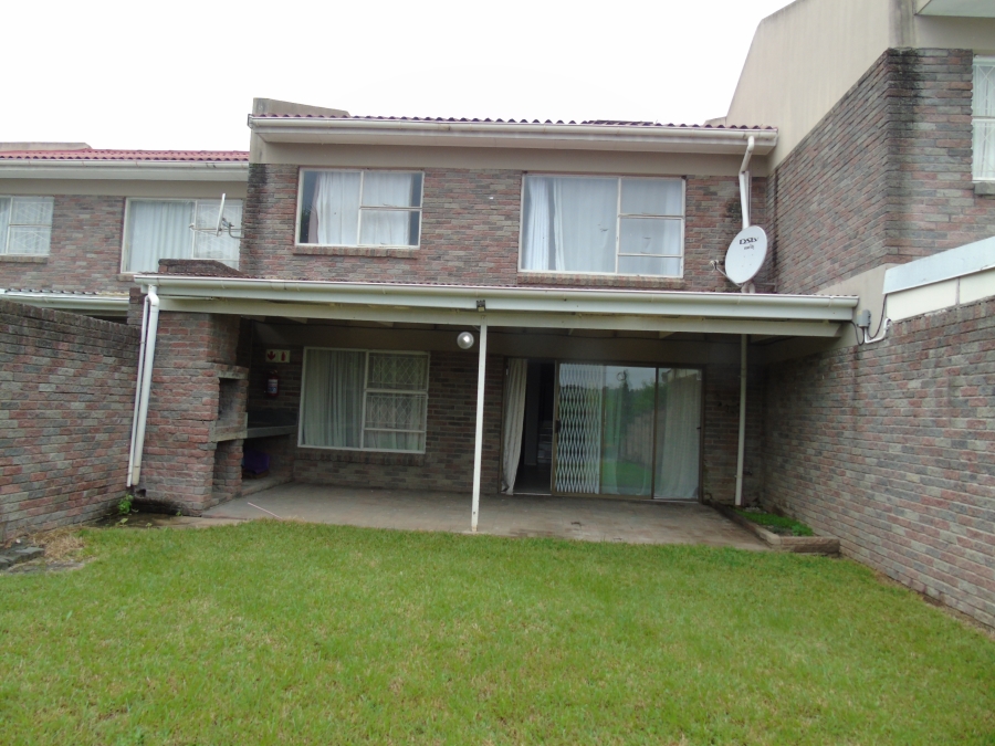 To Let 3 Bedroom Property for Rent in Nahoon Valley Park Eastern Cape